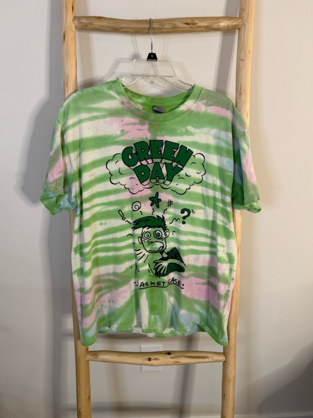 Gildan Tie-Dye Green Day 'Basket Case' Graphic Tee - Green, Pink, White